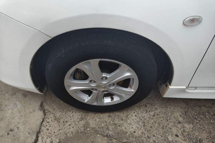 Used Mazda 3 2013 Hatchback 1.6L Automatic Elite Model Left Front Wheel Hub