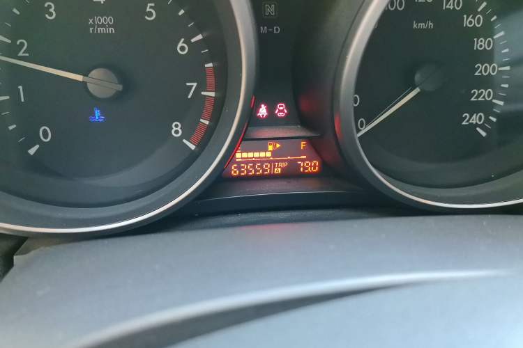 Used Mazda 3 2013 Sedan 1.6L Automatic Elite Model Odometer Close Up