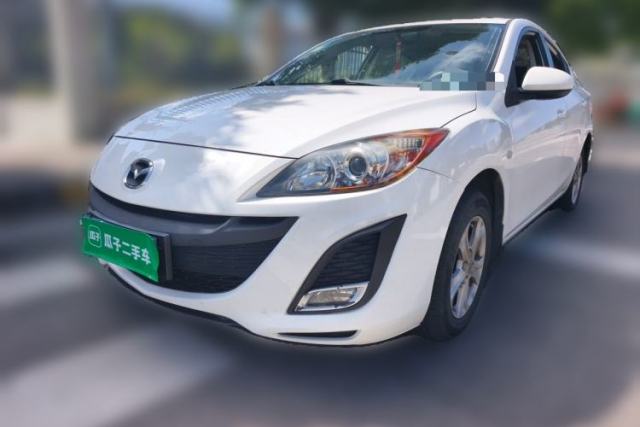 Ojetý Mazda 3 2013 Sedan 1.6L Automatic Elite Model