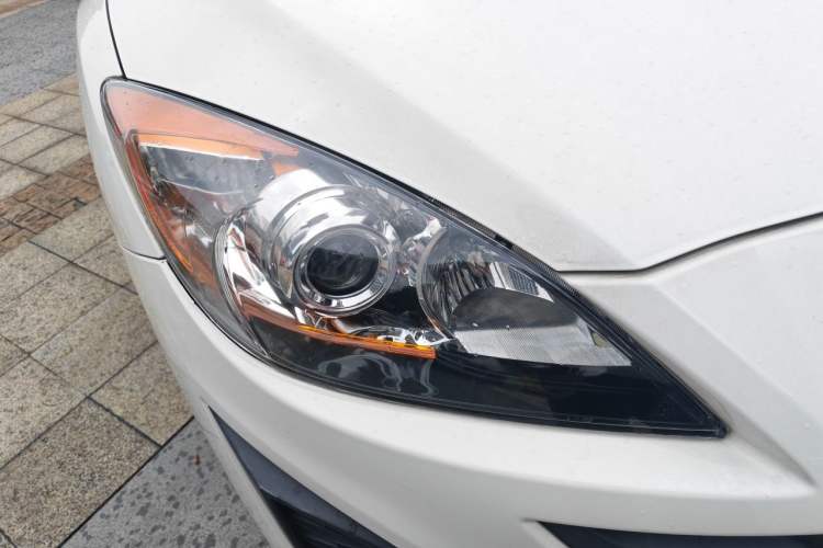 Used Mazda 3 2013 Sedan 1.6L Automatic Elite Model Right Front Headlight