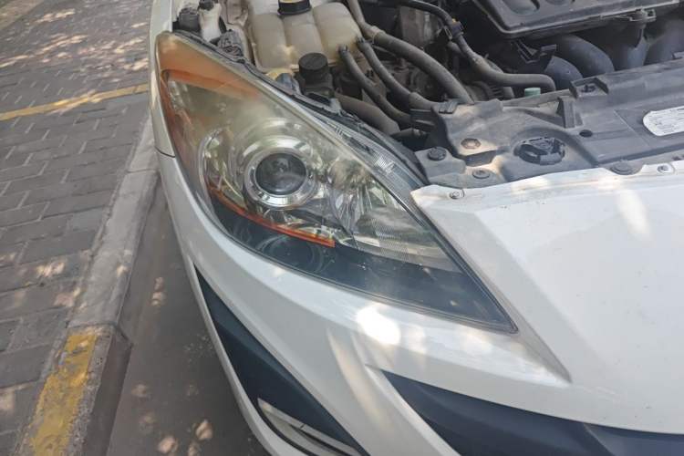 Used Mazda 3 2013 Sedan 1.6L Automatic Elite Model Right Front Headlight