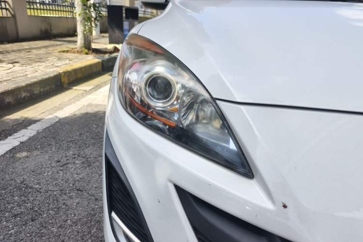 Used Mazda 3 2013 Sedan 1.6L Automatic Elite Model Right Front Headlight