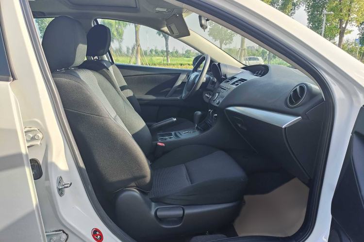Used Mazda 3 2013 Hatchback 1.6L Automatic Elite Model Right Front Seat