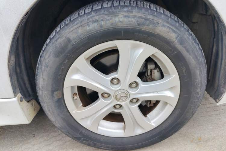 Used Mazda 3 2013 Hatchback 1.6L Automatic Elite Model Right Front Wheel Hub