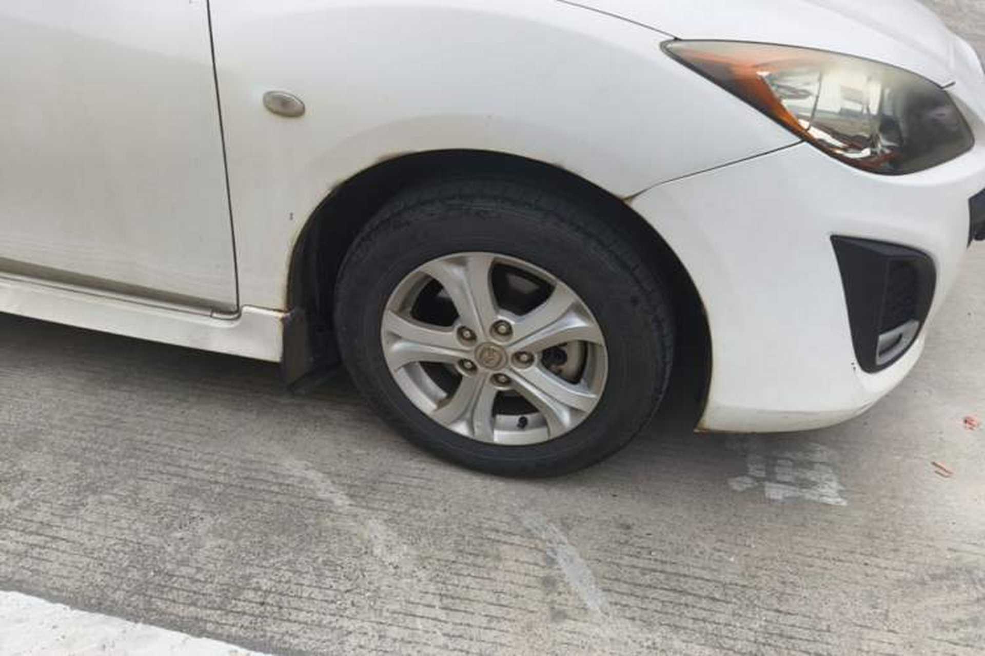 Used Mazda 3 2013 Hatchback 1.6L Automatic Elite Model Right Front Wheel Hub