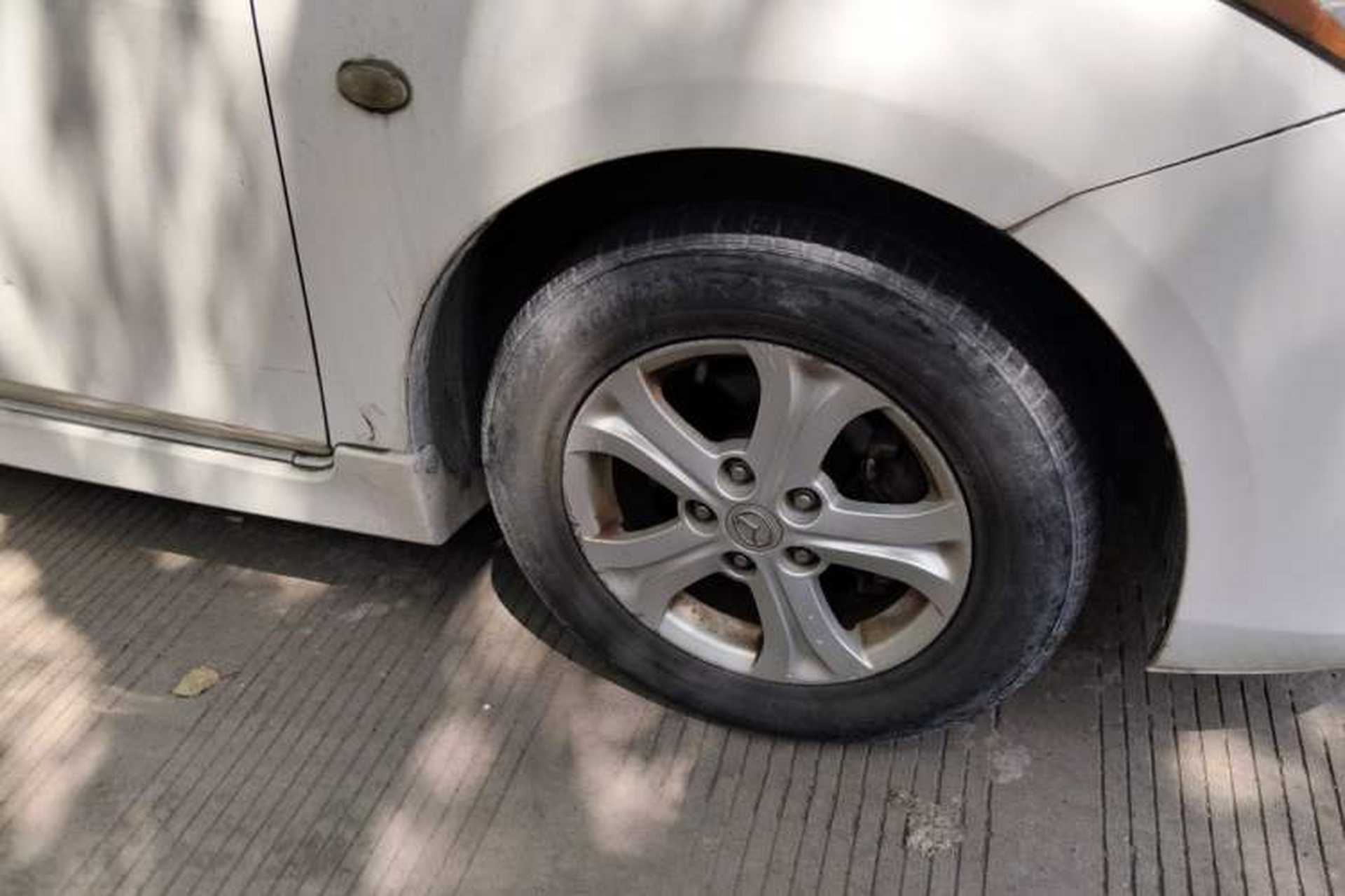 Used Mazda 3 2013 Hatchback 1.6L Automatic Elite Model Right Front Wheel Hub