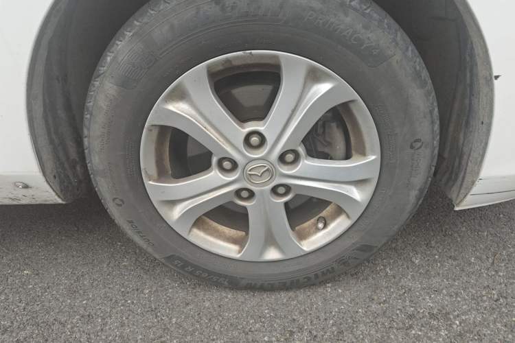 Used Mazda 3 2013 Hatchback 1.6L Automatic Elite Model Right Front Wheel Hub