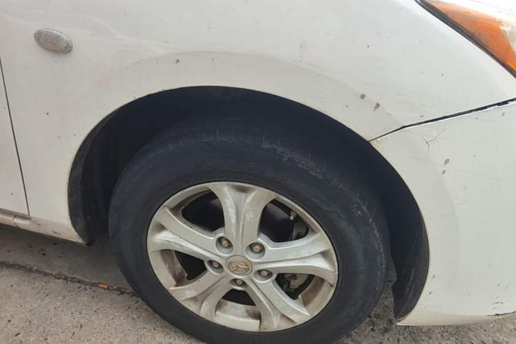 Used Mazda 3 2013 Sedan 1.6L Automatic Elite Model Right Front Wheel Hub