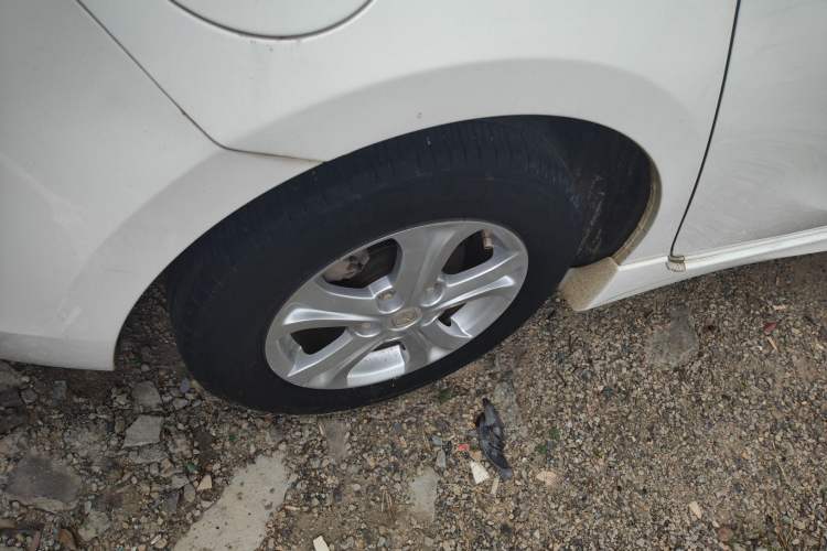 Used Mazda 3 2013 Hatchback 1.6L Automatic Elite Model Right Rear Wheel Hub