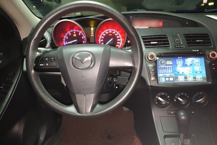 Used Mazda 3 2013 Hatchback 1.6L Automatic Elite Model Steering Wheel