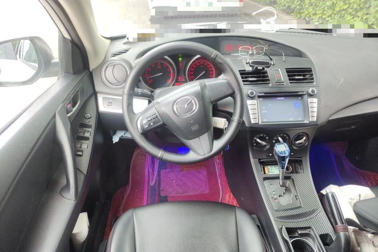 Used Mazda 3 2013 Hatchback 1.6L Automatic Elite Model Steering Wheel