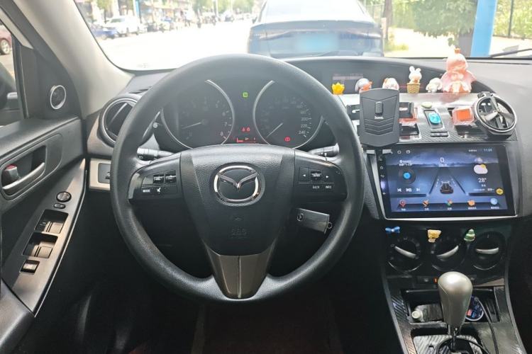 Used Mazda 3 2013 Sedan 1.6L Automatic Elite Model Steering Wheel