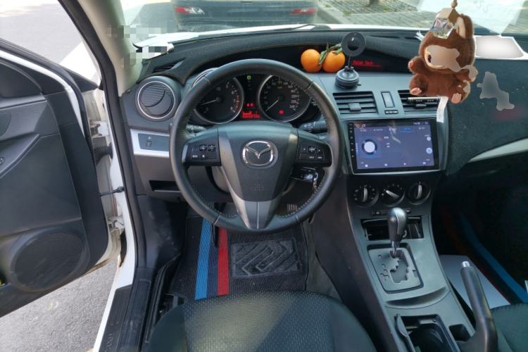 Used Mazda 3 2013 Sedan 1.6L Automatic Elite Model Steering Wheel