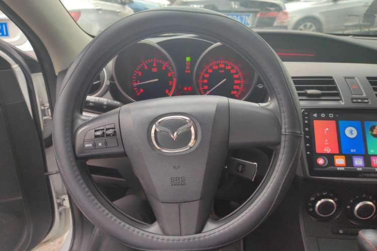 Used Mazda 3 2013 Hatchback 1.6L Automatic Elite Model Steering Wheel