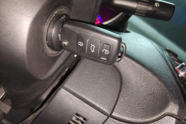Used Mazda 3 2013 Hatchback 1.6L Automatic Elite Model Vehicle Key