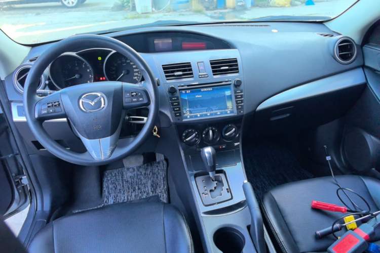 Used Mazda 3 2015 Sedan 1.6L Automatic Elite Model Center Console