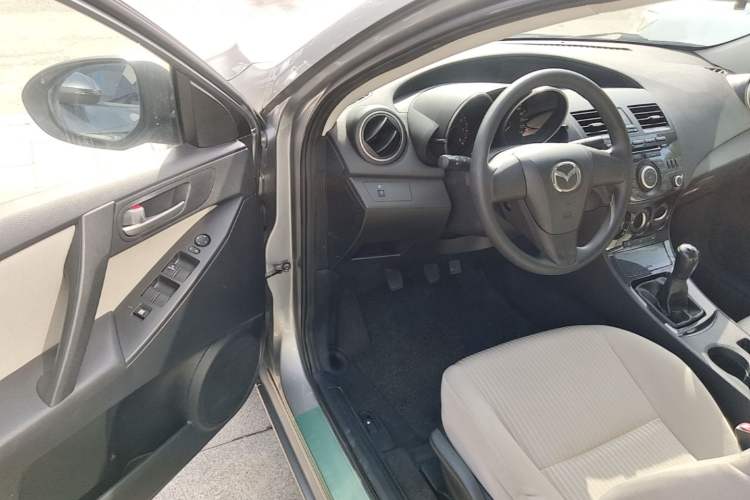 Used Mazda 3 2015 Sedan 1.6L Manual Comfort Model Driver Seat