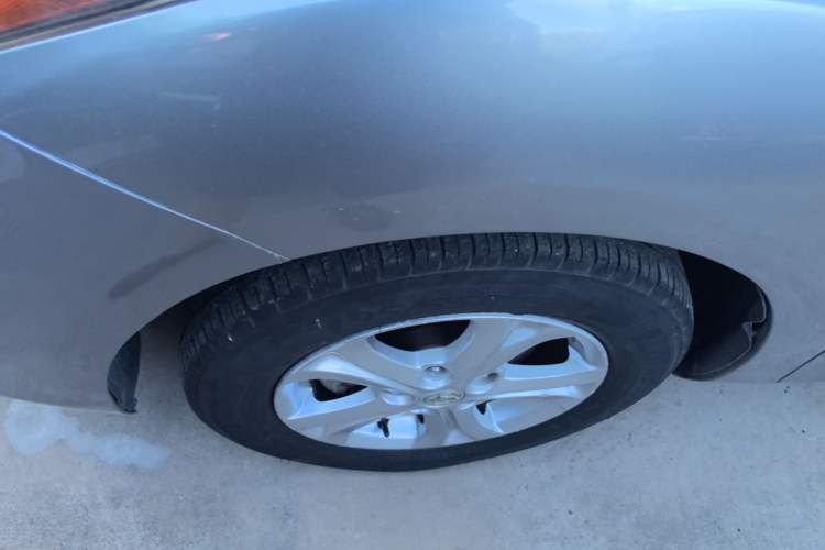 Used Mazda 3 2015 Sedan 1.6L Automatic Elite Model Left Front Wheel Hub