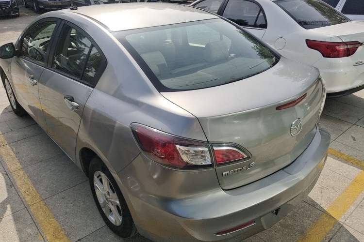 Used Mazda 3 2015 Sedan 1.6L Manual Comfort Model Rear Left 45 Deg