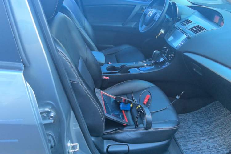Used Mazda 3 2015 Sedan 1.6L Automatic Elite Model Right Front Seat
