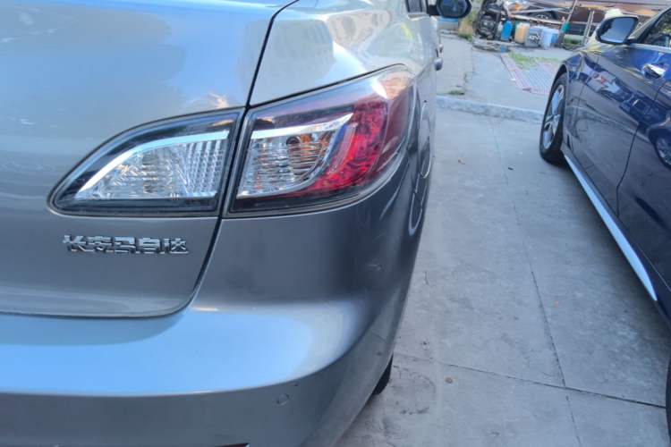 Used Mazda 3 2015 Sedan 1.6L Automatic Elite Model Right Rear Taillight