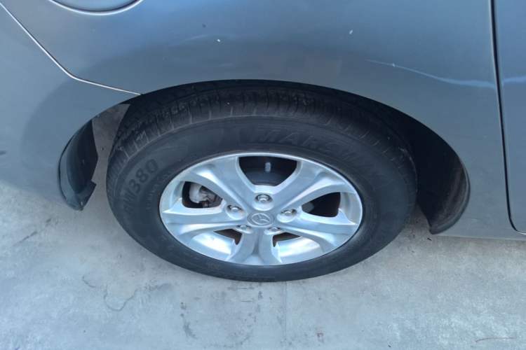 Used Mazda 3 2015 Sedan 1.6L Automatic Elite Model Right Rear Wheel Hub