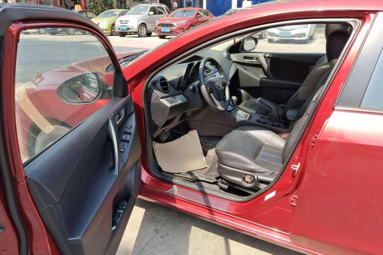 Used Mazda 3 2015 Sedan 1.6L Automatic Elite Model Driver Seat