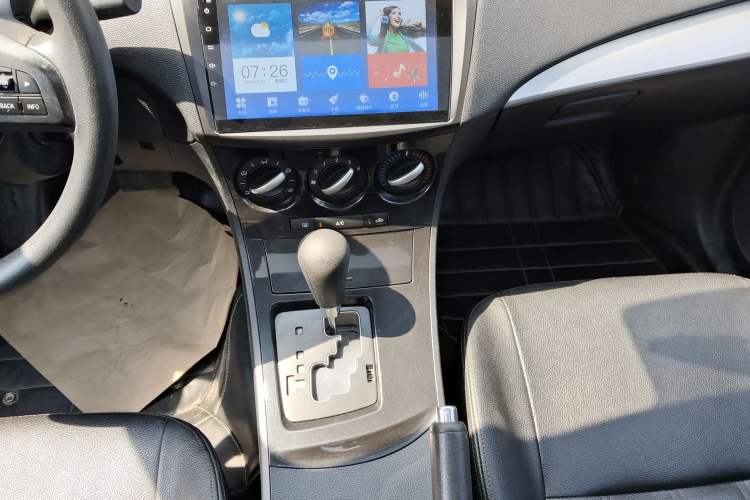 Used Mazda 3 2015 Sedan 1.6L Automatic Elite Model Gear Lever