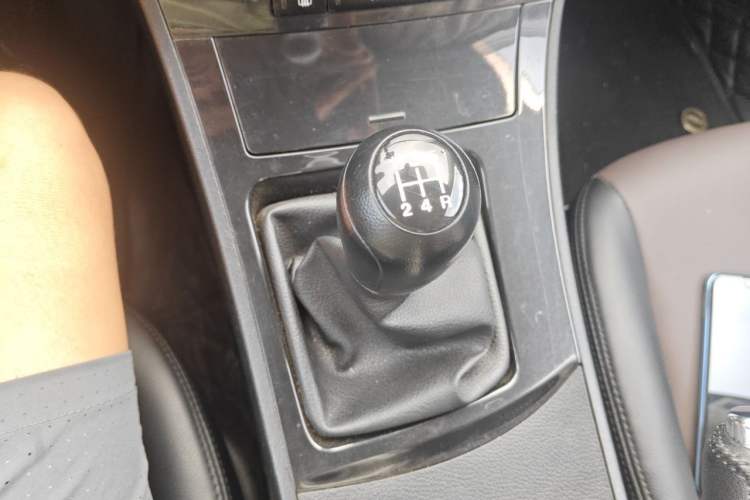 Used Mazda 3 2015 Hatchback 1.6L Manual Comfort Edition Gear Lever