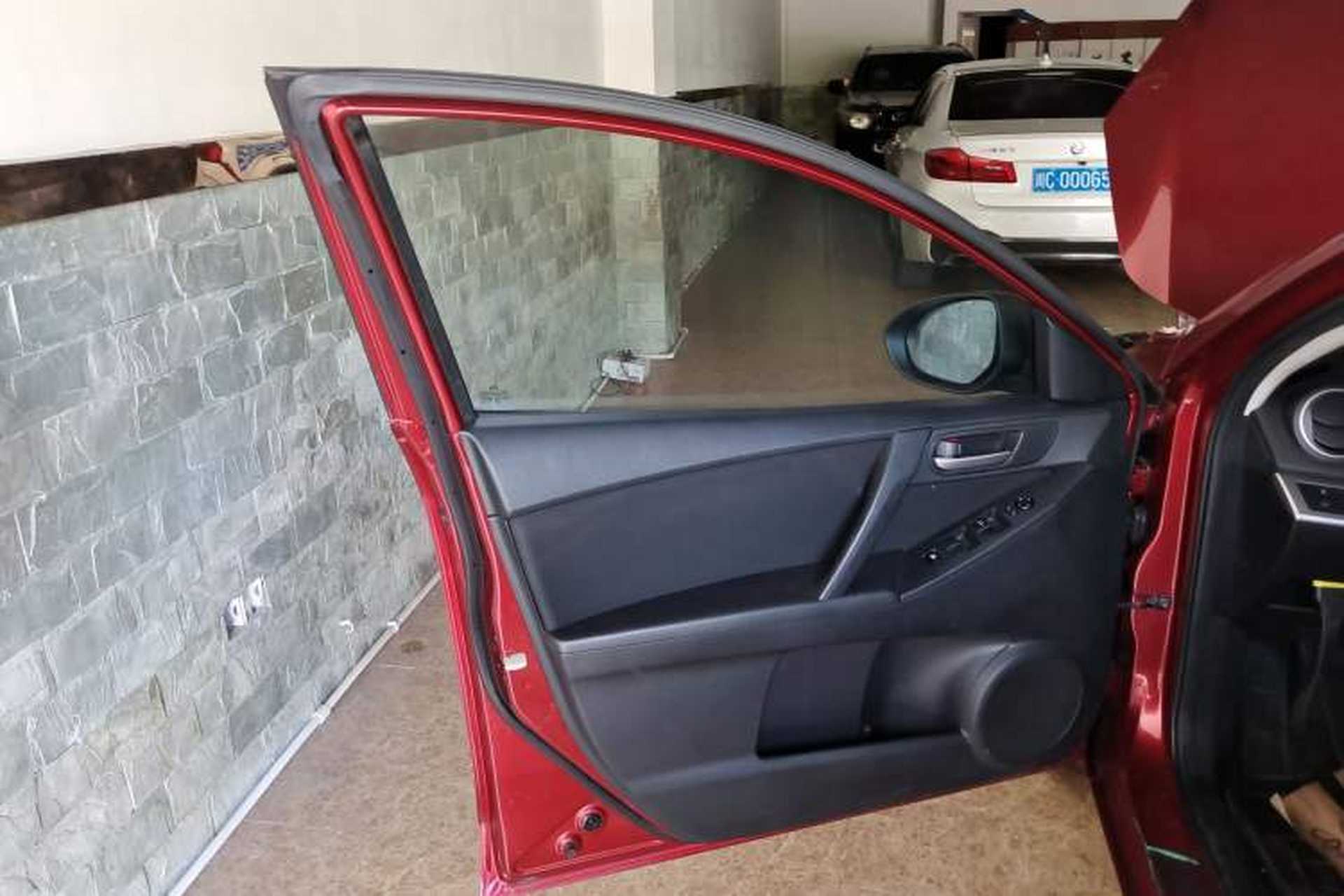 Used Mazda 3 2015 Sedan 1.6L Automatic Elite Model Left Front Door Interior