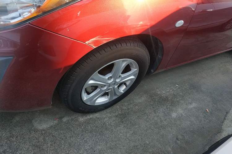 Used Mazda 3 2015 Sedan 1.6L Automatic Elite Model Left Front Wheel Hub