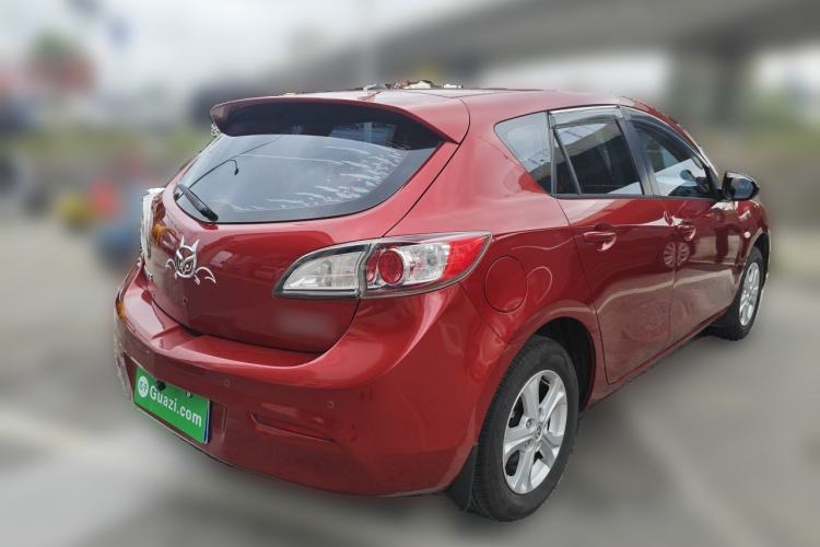 Used Mazda 3 2015 Hatchback 1.6L Manual Comfort Edition Rear Right 45 Deg
