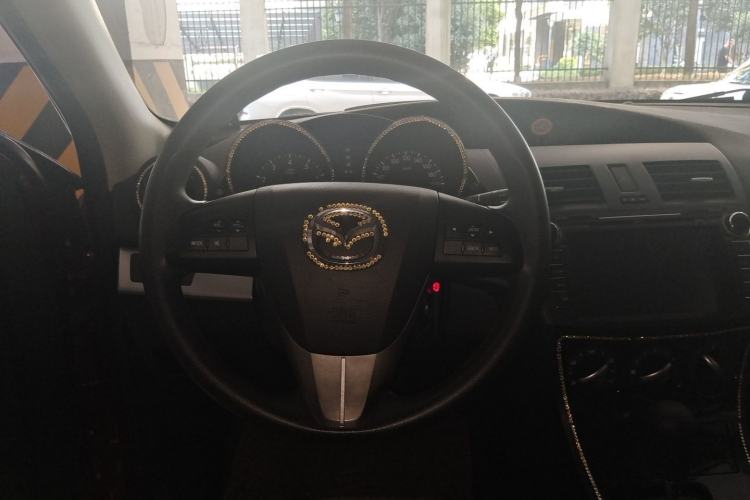 Used Mazda 3 2015 Hatchback 1.6L Automatic Elite Model Steering Wheel