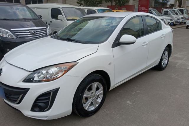 Used Mazda 3 2015 Sedan 1.6L Manual Comfort Model