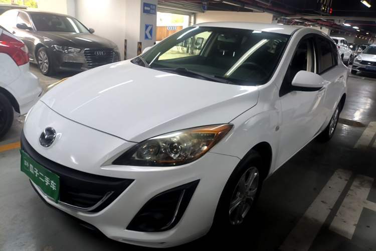 Ojetý Mazda 3 2015 Hatchback 1.6L Manual Comfort Edition Guazi used car, China used car export, Used car for sale, Used cars, Cheapest cars for sale