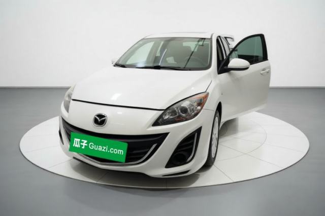 Ojetý Mazda 3 2015 Sedan 1.6L Automatic Comfort Model