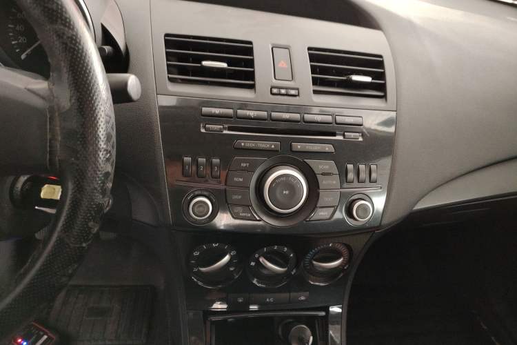 Used Mazda 3 2015 Sedan 1.6L Manual Comfort Model Audio And AC Panel