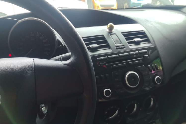 Used Mazda 3 2015 Sedan 1.6L Automatic Comfort Model Audio And AC Panel