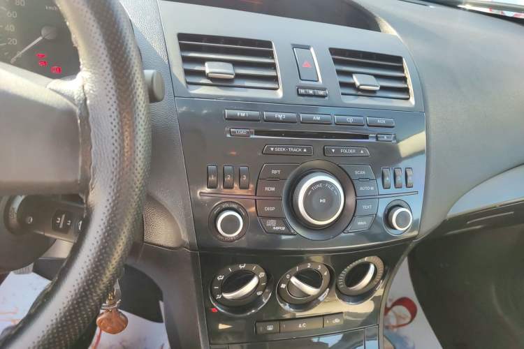 Used Mazda 3 2015 Sedan 1.6L Manual Comfort Model Audio And AC Panel
