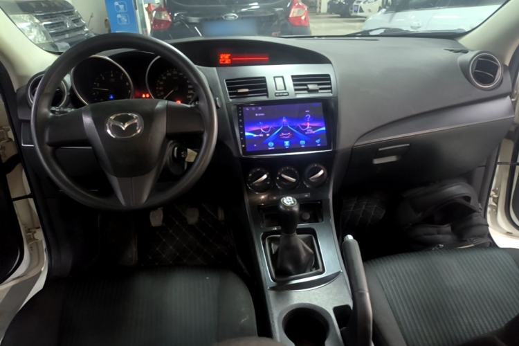 Used Mazda 3 2015 Hatchback 1.6L Manual Comfort Edition Center Console