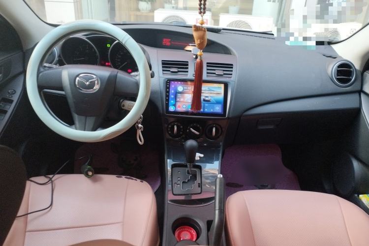 Used Mazda 3 2015 Sedan 1.6L Automatic Comfort Model Center Console