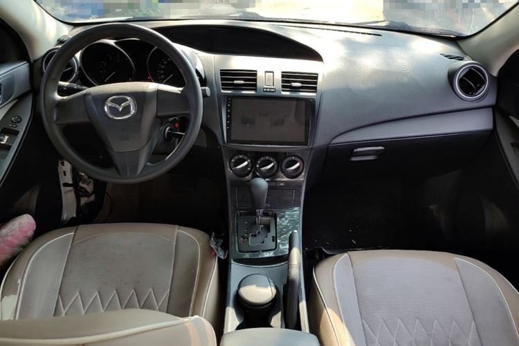 Used Mazda 3 2015 Sedan 1.6L Automatic Comfort Model Center Console