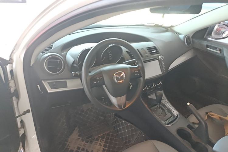Used Mazda 3 2015 Sedan 1.6L Automatic Elite Model Center Console