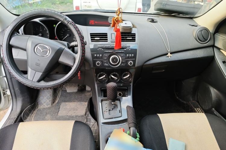 Used Mazda 3 2015 Sedan 1.6L Automatic Comfort Model Center Console