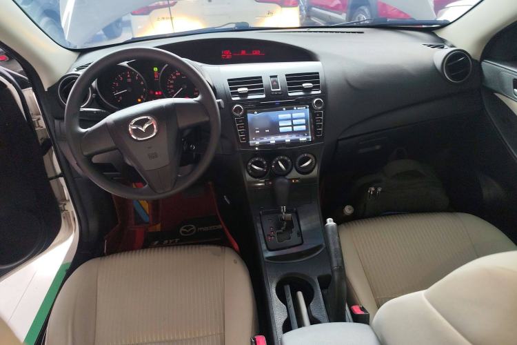 Used Mazda 3 2015 Sedan 1.6L Automatic Comfort Model Center Console