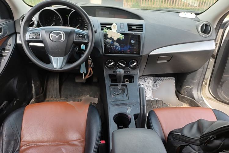 Used Mazda 3 2015 Sedan 1.6L Automatic Elite Model Center Console