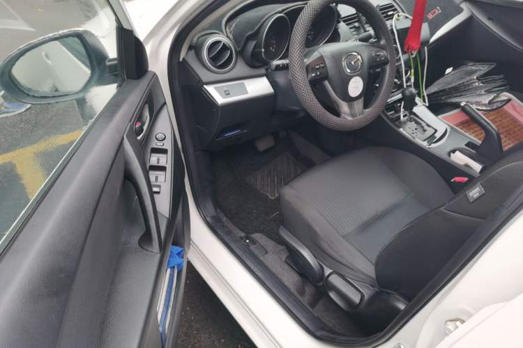 Used Mazda 3 2015 Sedan 1.6L Automatic Elite Model Driver Seat