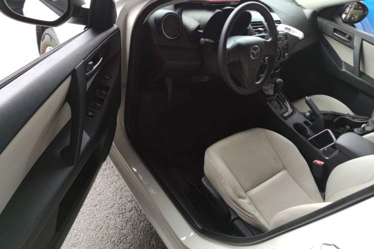 Used Mazda 3 2015 Sedan 1.6L Automatic Comfort Model Driver Seat