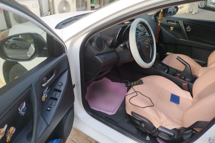 Used Mazda 3 2015 Sedan 1.6L Automatic Comfort Model Driver Seat