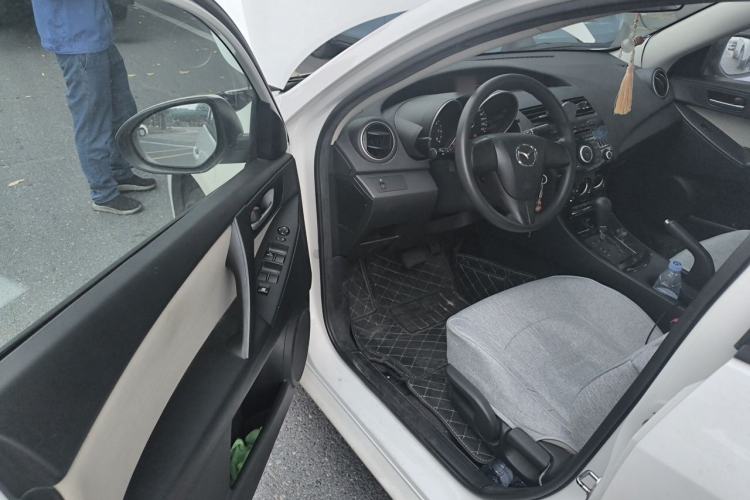 Used Mazda 3 2015 Sedan 1.6L Automatic Comfort Model Driver Seat